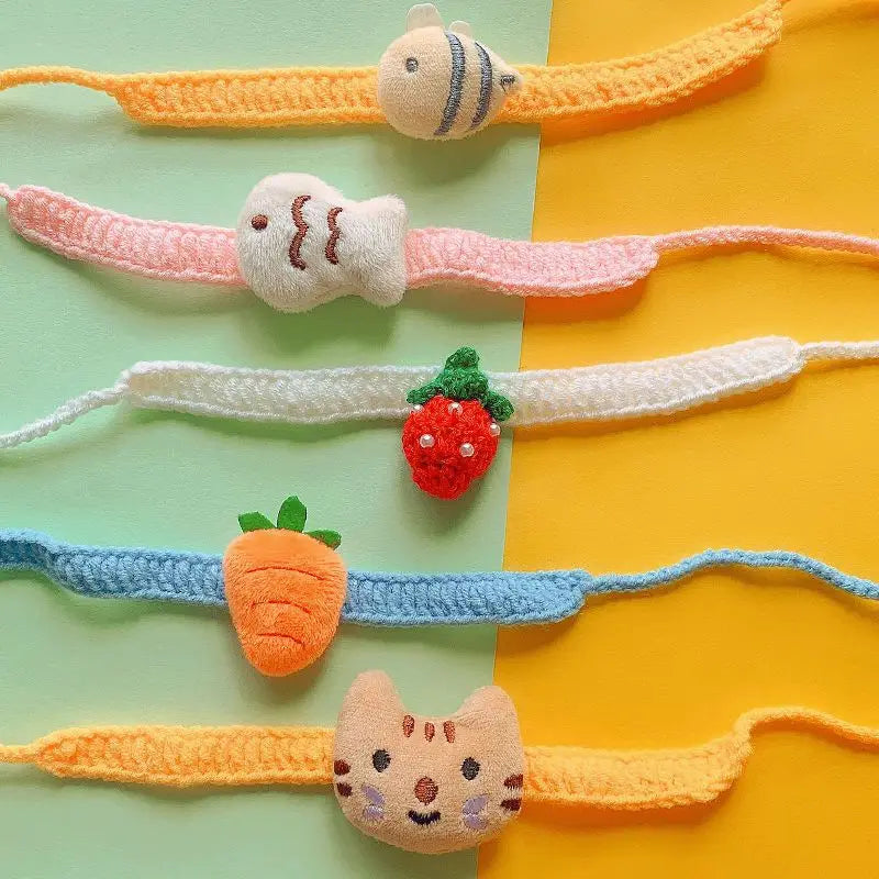 Cute Crocheted Cat Collar Woolen Dog Bandana Strawberries Carrot Pet Necklace Manual Cat Scarf for Small Cats Pet Supplies