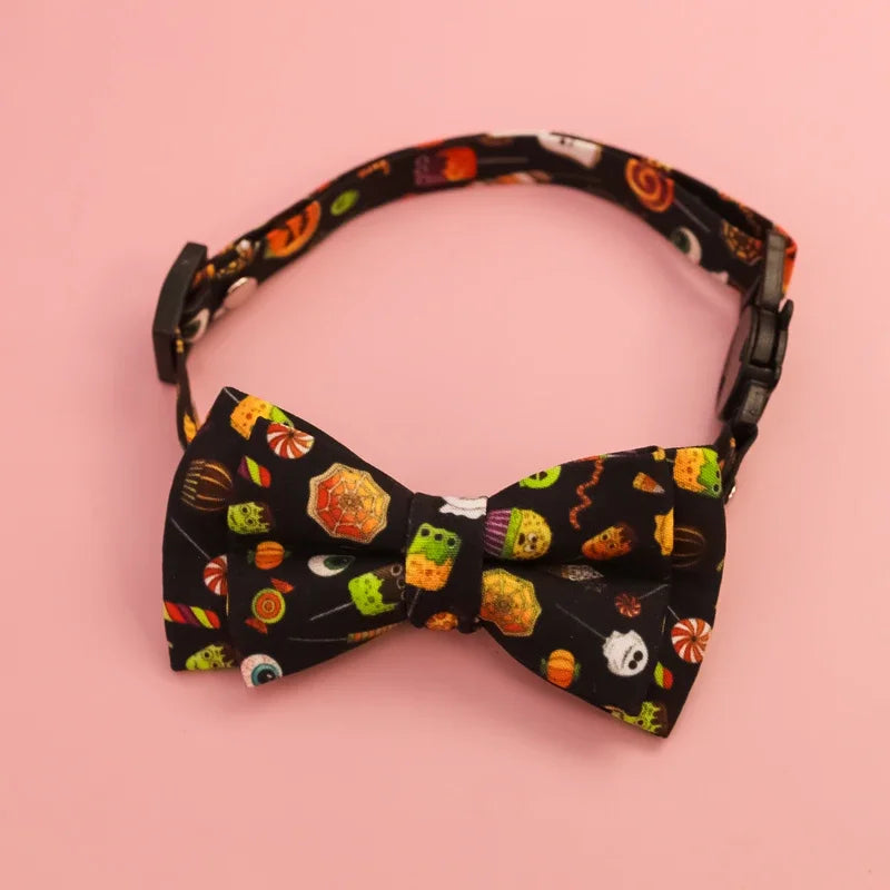 Pet collars for Halloween with various styles, detachable bow collars, holiday printed patterns, dog collars, cat collars