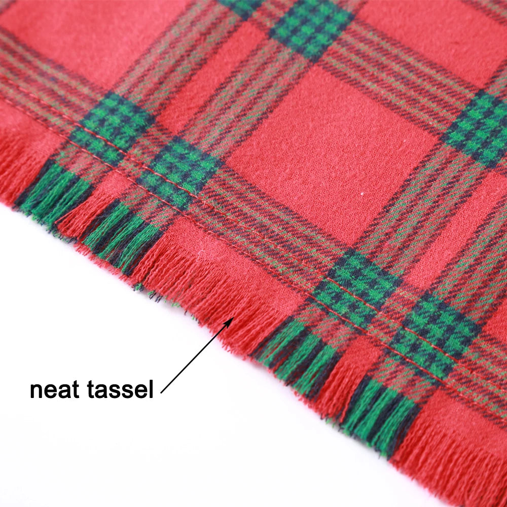 Buffalo Tassel Dog Bandana Christmas Pet Scarf Triangular Bandage for Medium Large Dogs Pet Accessories Dog Supplies