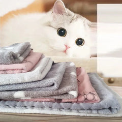 100x70cm Soft Quality Pet Blanket Cute Cartoon Dog Mat Soft Fleece Dogs Puppy Cushion Comfortable Blanket for Cat Pet Supplies