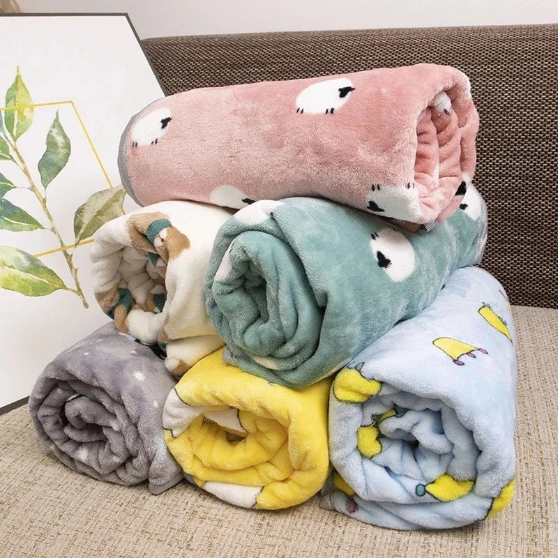 100x70cm Soft Quality Pet Blanket Cute Cartoon Dog Mat Soft Fleece Dogs Puppy Cushion Comfortable Blanket for Cat Pet Supplies