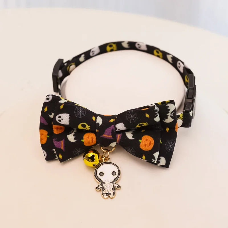 Pet collars for Halloween with various styles, detachable bow collars, holiday printed patterns, dog collars, cat collars